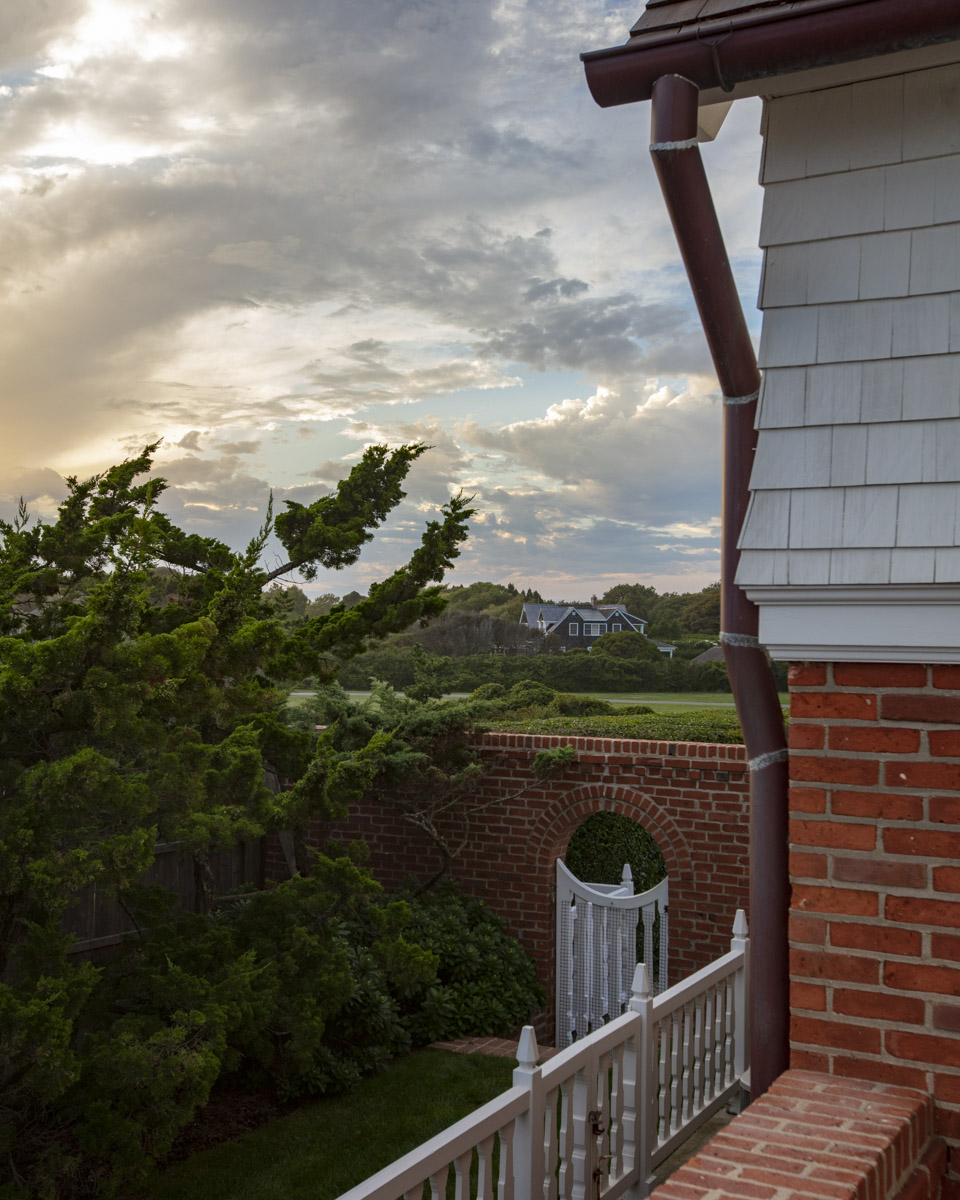 Photo of construction by Ronald Webb Builder.